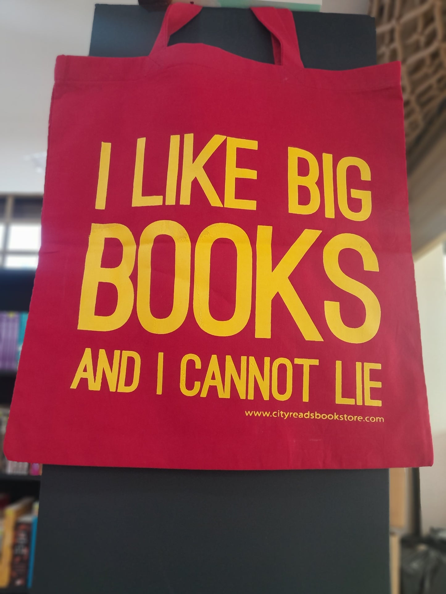 I like big books Tote bag